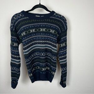 Great Land Women’s Large Crewneck Knit Sweater